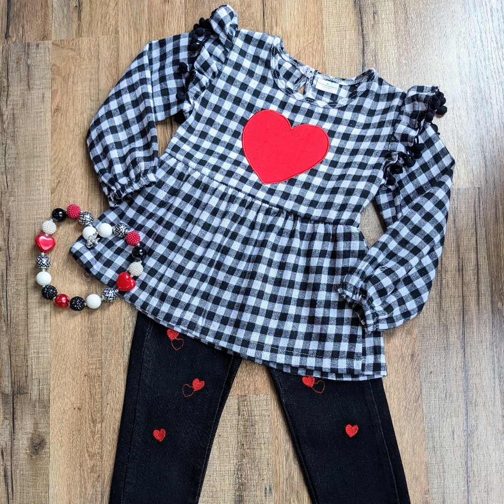 NWT Plaid Flannel Heart Applique Top & Heart Jeans